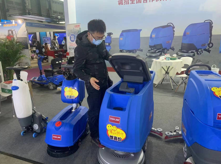 烟台坦洁洗地机公司致力于电动洗地机的生产、销售和服务百家
